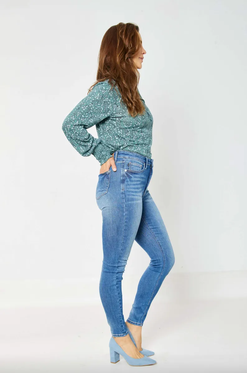 Judy Blue Tummy Control Classic Skinny Jeans