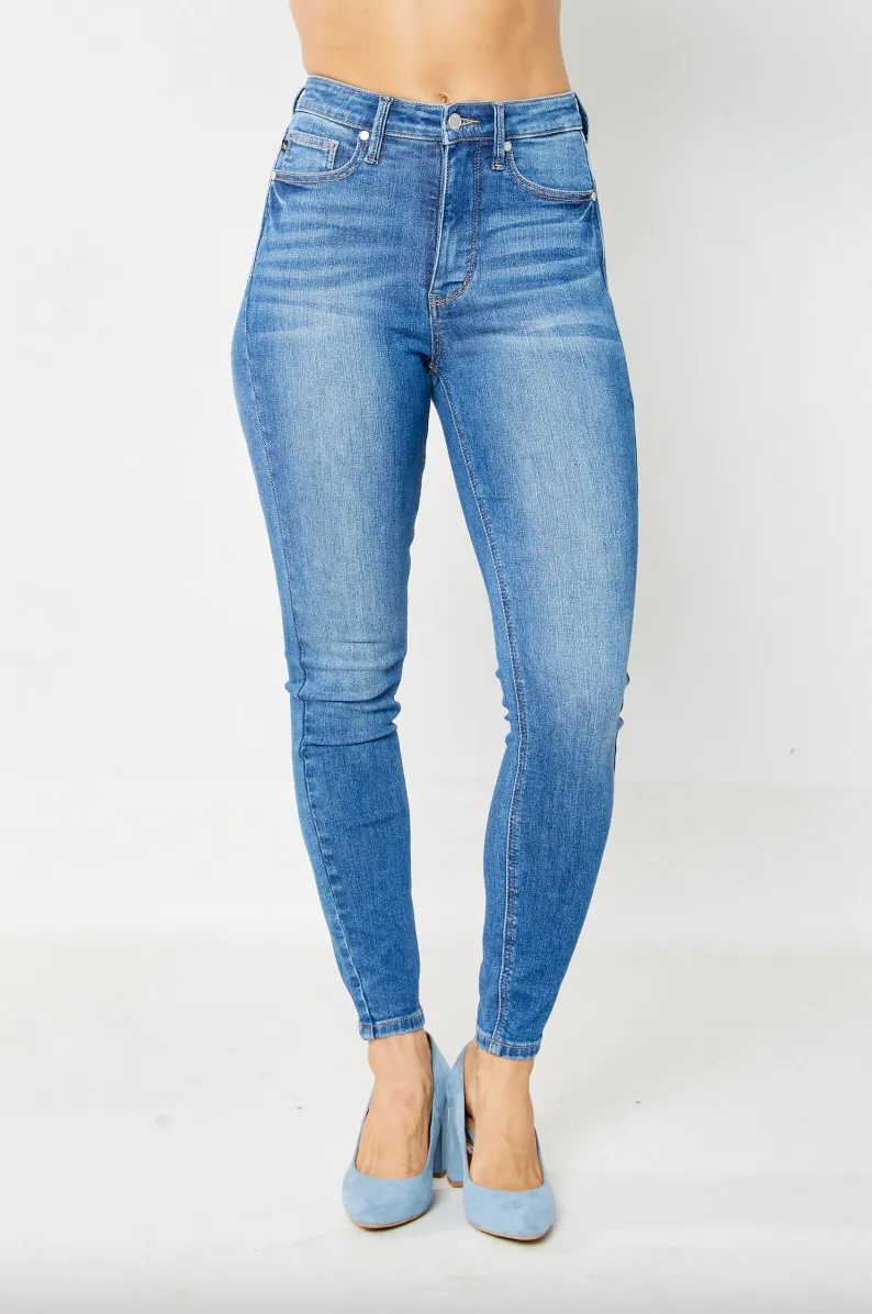 Judy Blue Tummy Control Classic Skinny Jeans