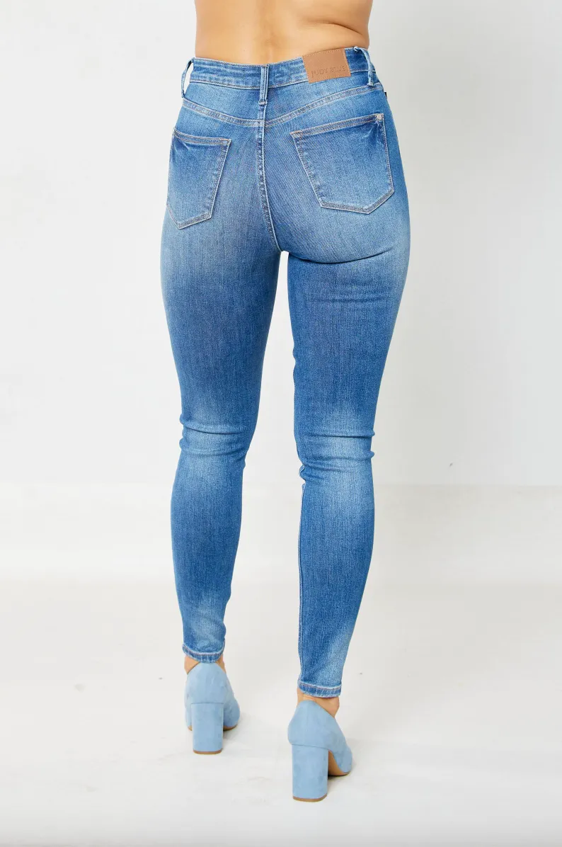 Judy Blue Tummy Control Classic Skinny Jeans