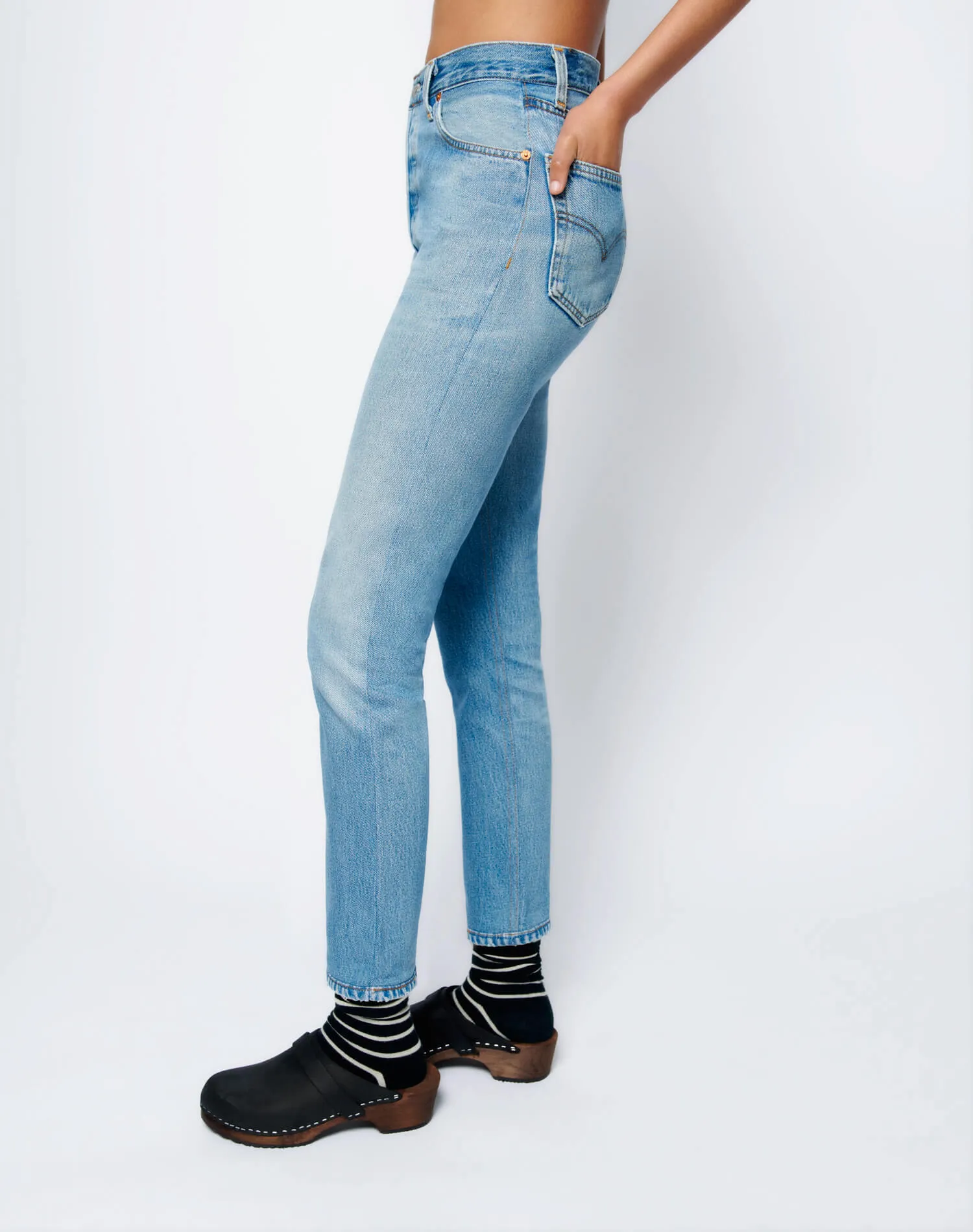 Levi's High Rise Ankle Crop - Indigo