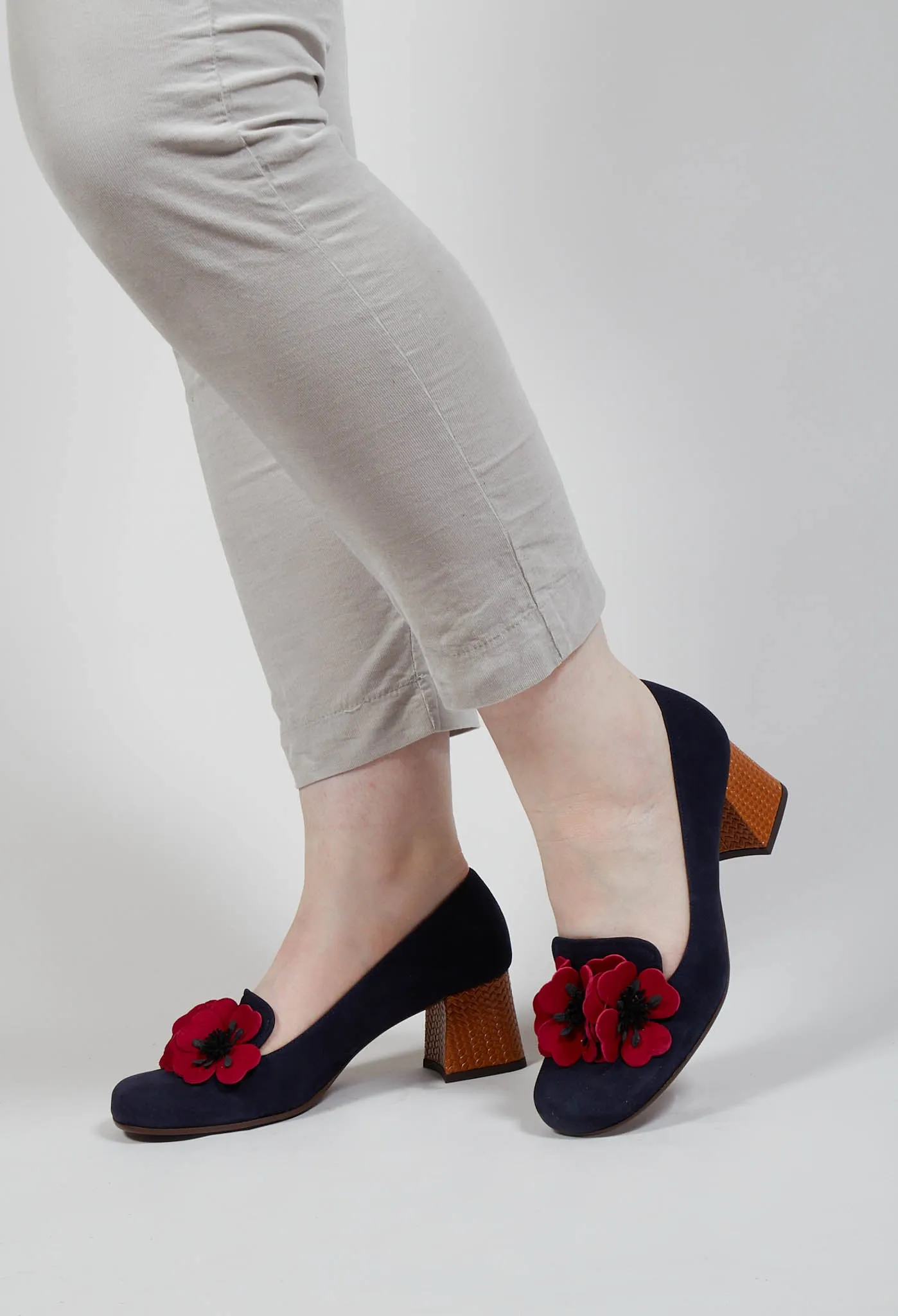 Mukai Heel in Navy and Red