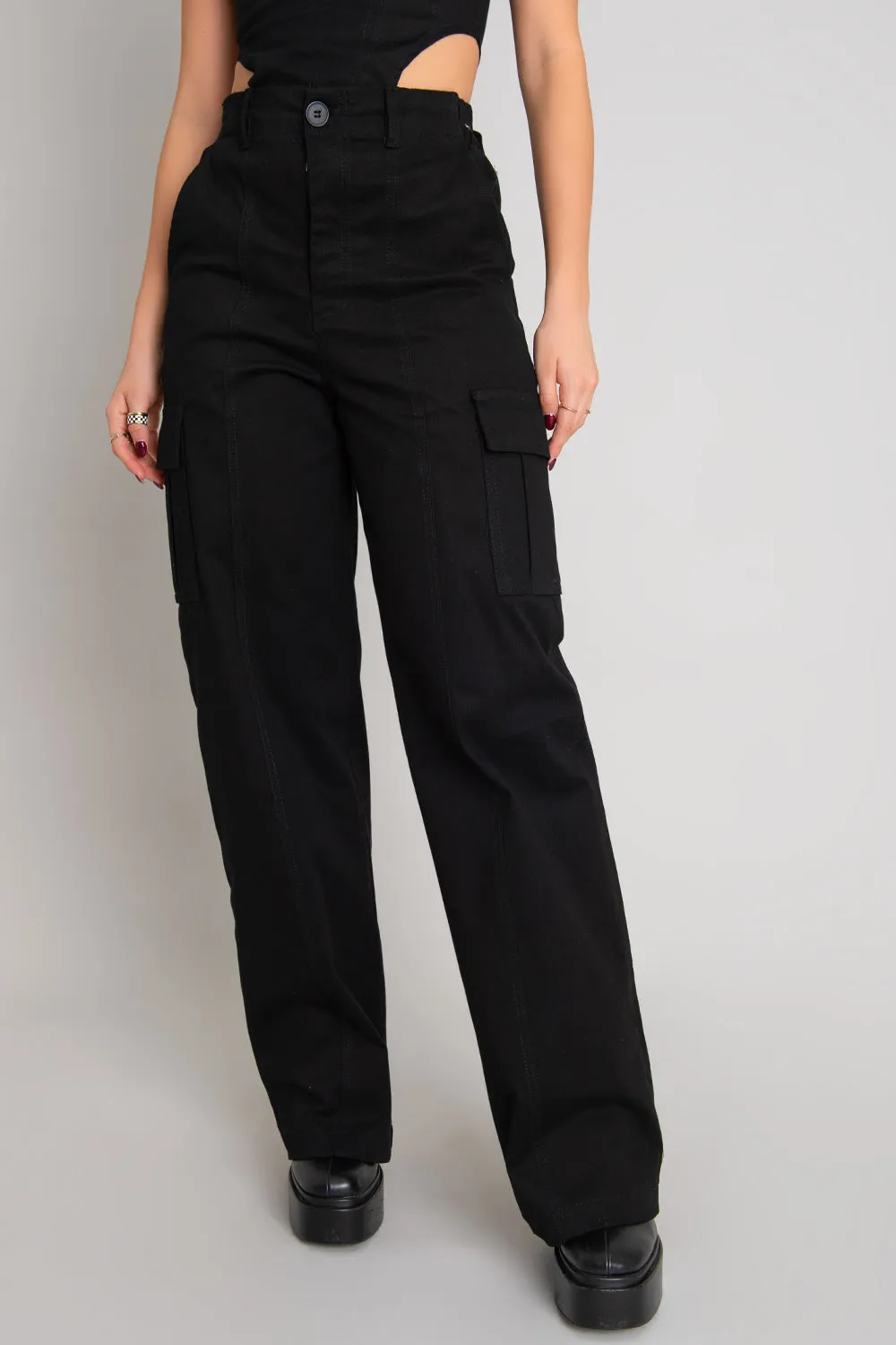 Pantalón cargo de fit wide leg con raya