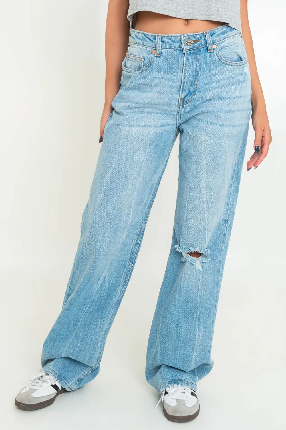 Pantalón de fit wide leg denim con rotos