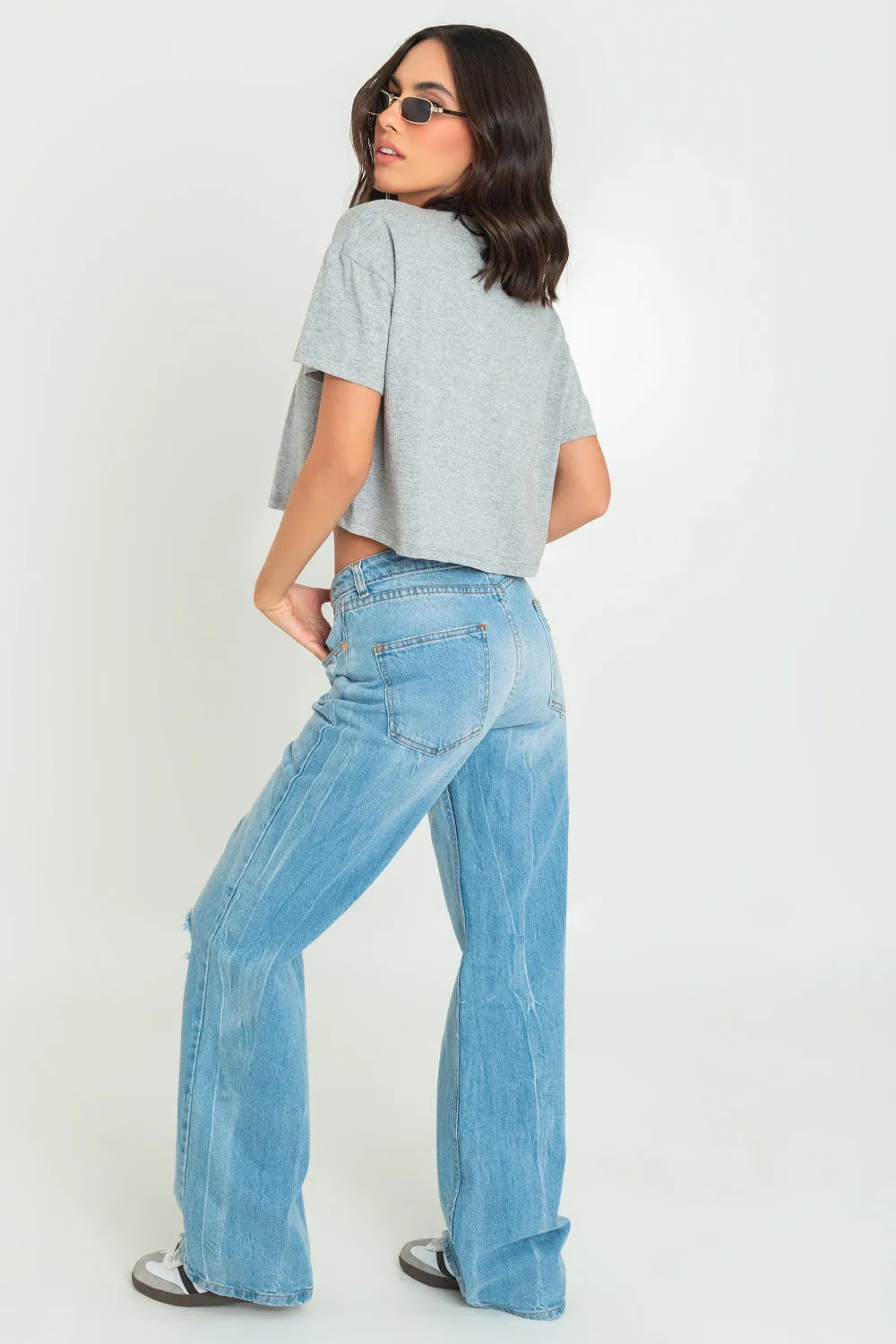 Pantalón de fit wide leg denim con rotos