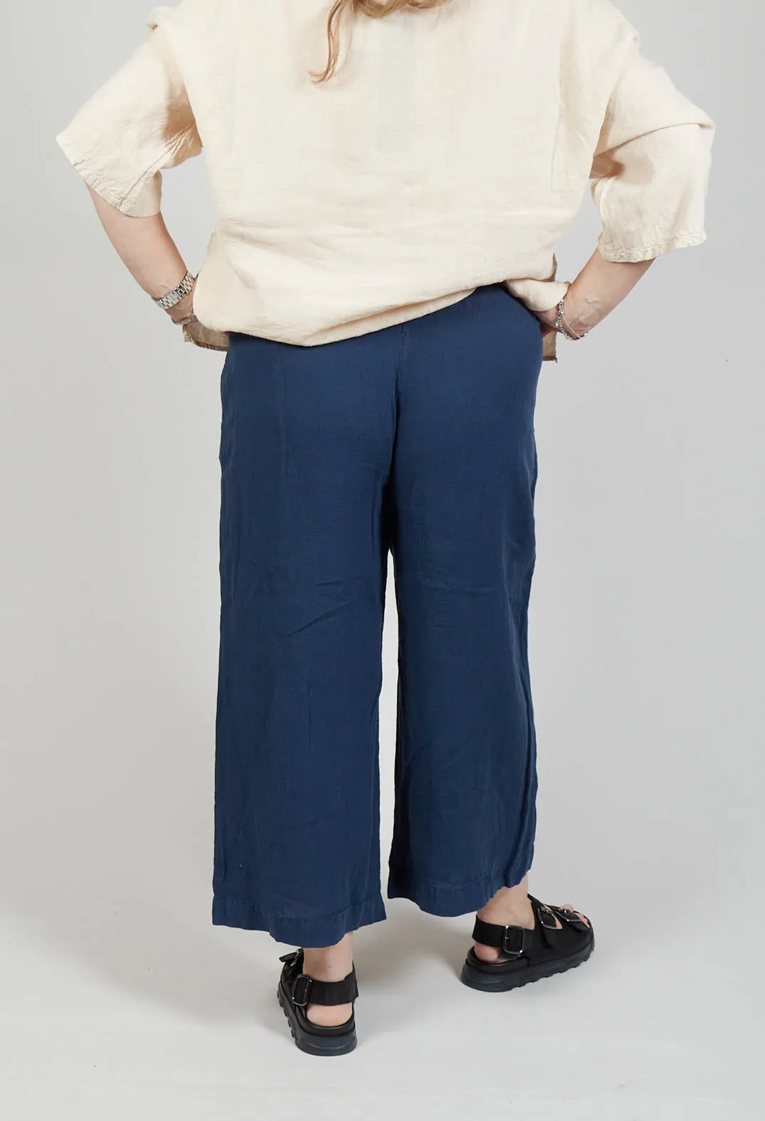 Skara Pants in Dark Blue