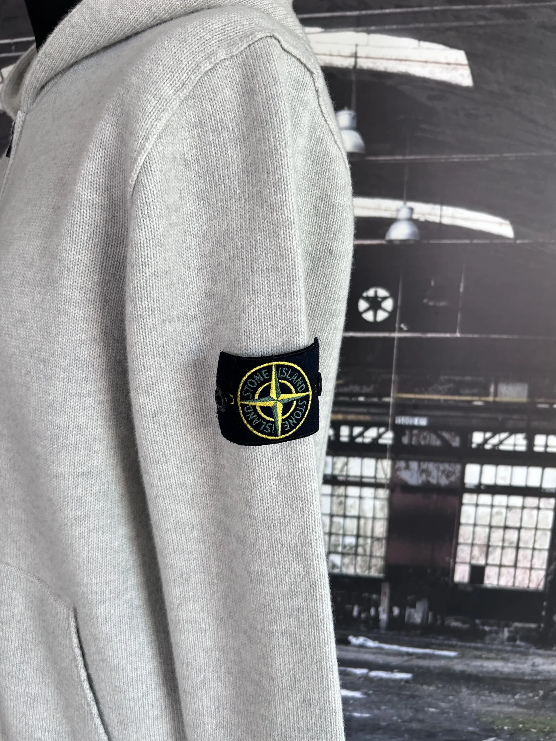 STONE ISLAND HOODED CARDIGAN KNIT IN GEELONG WOOL