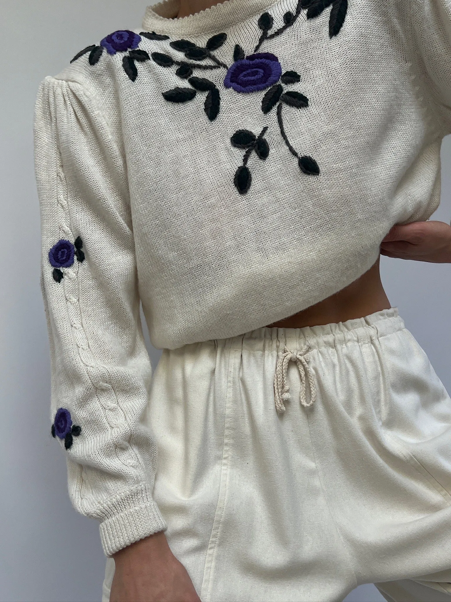 Vintage Floral Embroidered Puff Sleeve Sweater